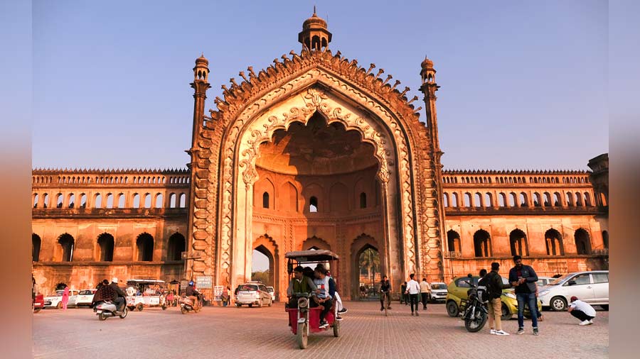 The famous Rumi Darwaza of Lucknow is said to have been modelled after the Sublime Porte in Istanbul