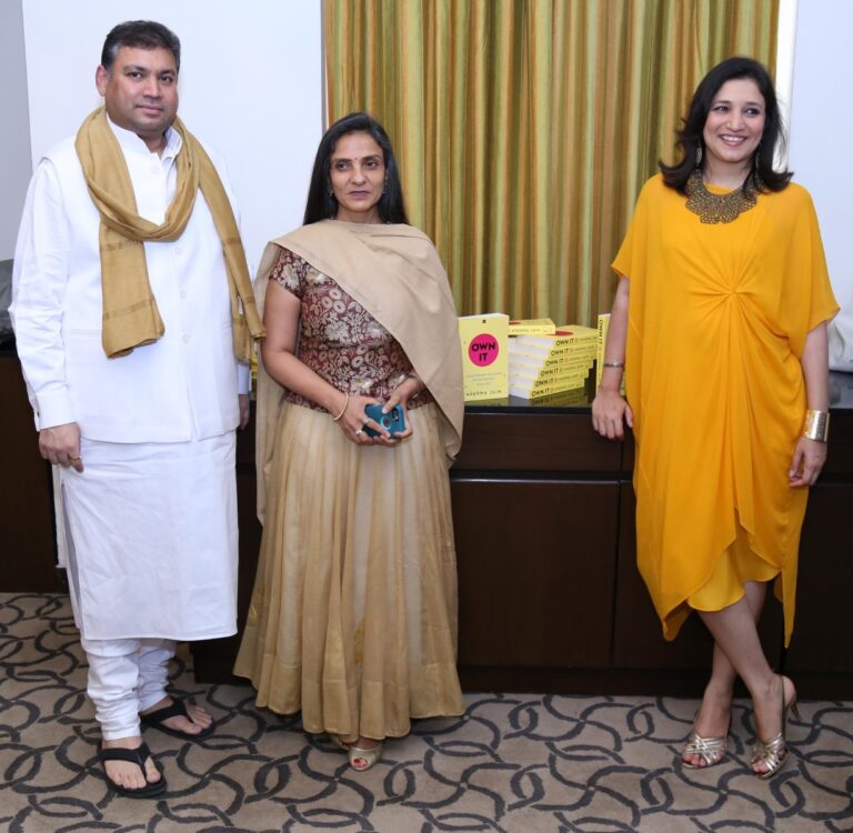 Sundeep Bhutoria with guest author Aparna Jain and Mita Kapur at a session of Write Circle Jaipur at the ITC Rajputana