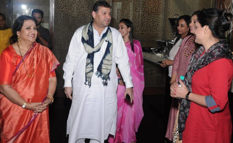 Siundeep Bhutoria with guest author Nadira Babbar and other guests at a session of Kalam at the ITC Rajputana Jaipur