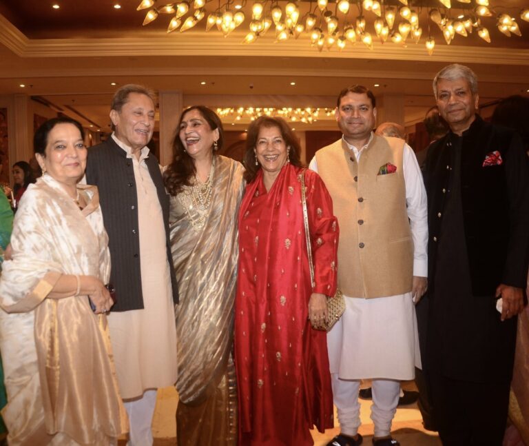 Sundeep Bhutoria with (L-R) Karuna Goenka, Salim Sherwani, Neelima Dalmia, Rekha Puri and Amitabh Adhar