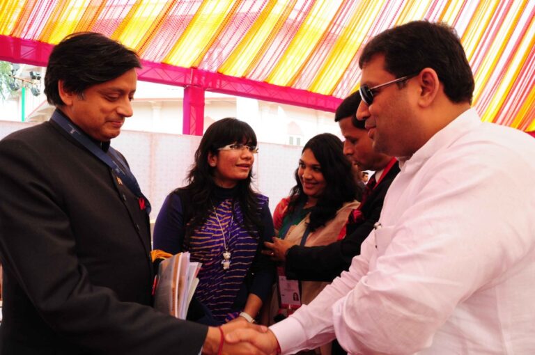 Sundeep Bhutoria with Shashi Tharoor at the Bhartiya Pravasi Diwas which was inaugurated by Prime Minister Manmohan Singh