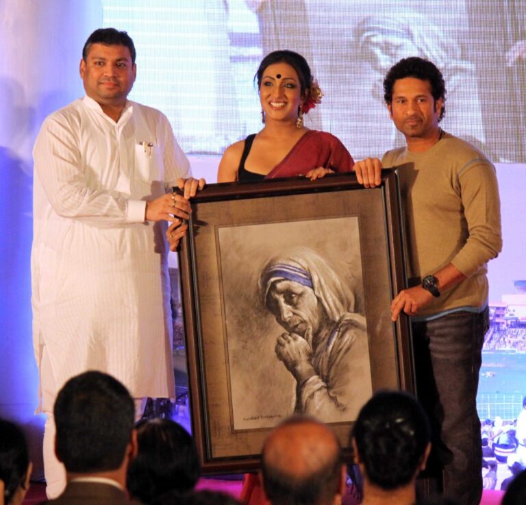 Sundeep Bhutoria with Sachin Tendulkar and Rituparna Sengupta