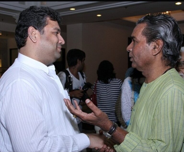 Sundeep Bhutoria with guest personality Girdhari Maharaj