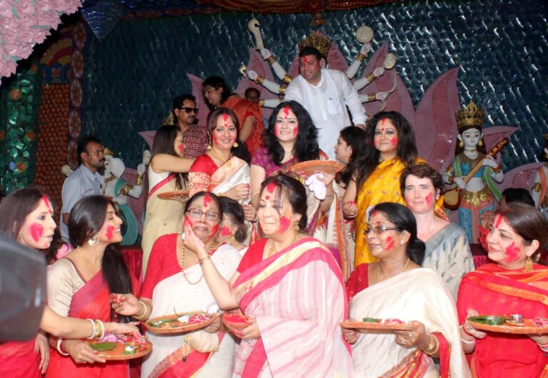 Sundeep Bhutoria at the Manicktalla Chaltabagan durga puja Sindurkhela in Kolkata with leading celebs of the city