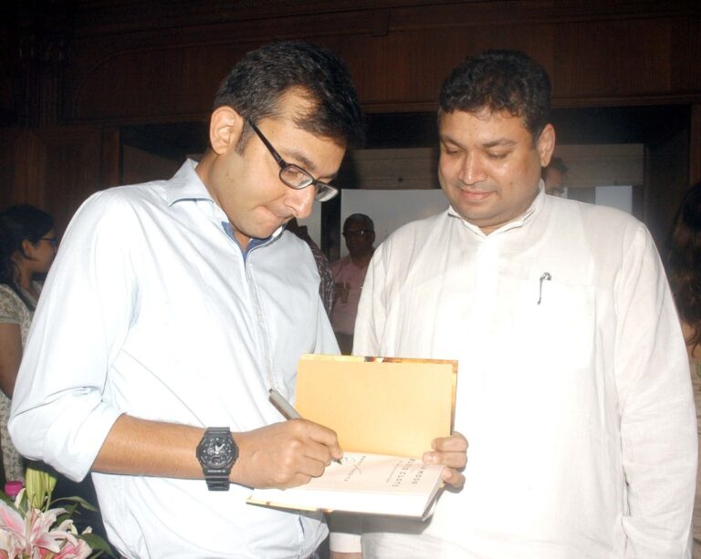 Sundeep Bhutoria with guest author Rahul Pandita at a session of An Author's Afternoon at The Taj Bengal, Kolkata