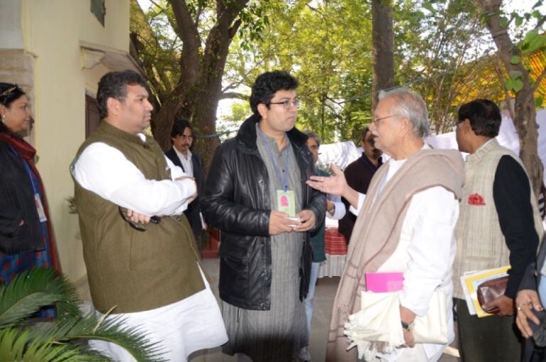 Sundeep Bhutoria with Prasun Joshi and Gulzar at the Jaipur Lit Fest in Diggi Palace, Jaipur