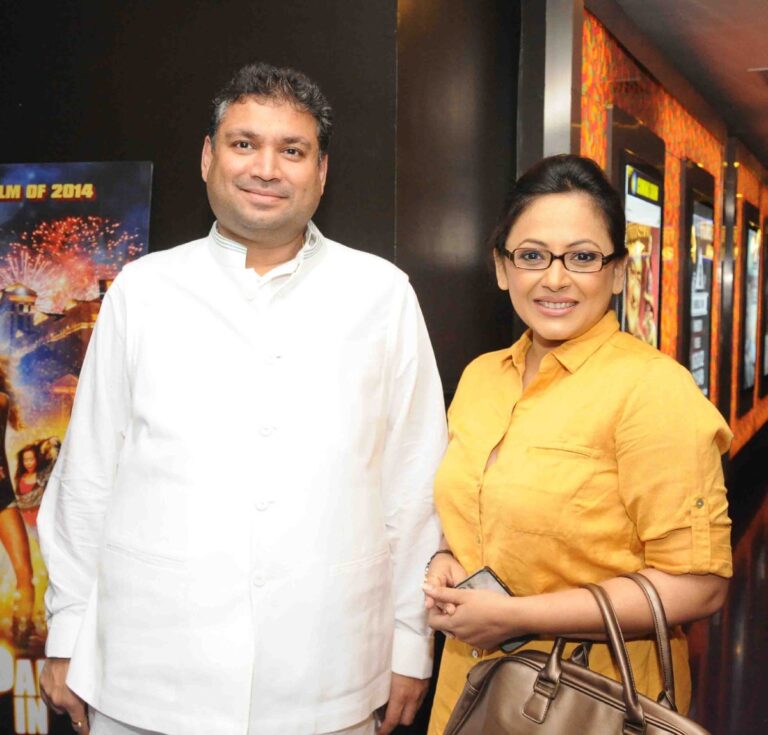 Sundeep Bhutoria with Sreelekha Mitra at the premiere of Bengali film Buno Haansh