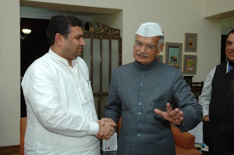 Sundeep Bhutoria with Shivraj Patil, Governor of Rajasthan, at the Raj Bhawan in Jaipur