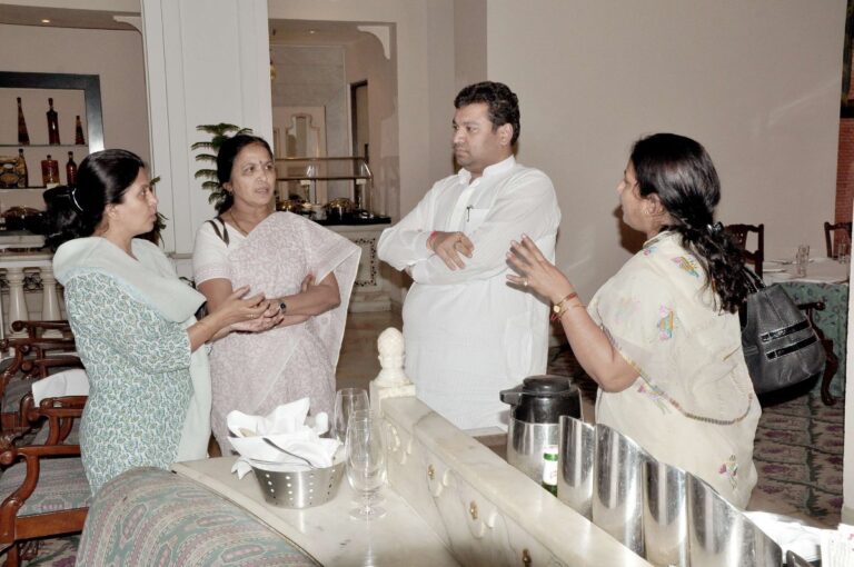 Sundeep Bhutoria with With Manjari Mahajani, Kiran Rathore and Madhu Bhatt in Jaipur