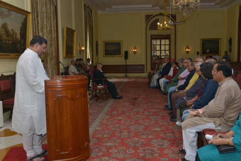 Sundeep Bhutoria delivering his speech at The Rashtrapati Bhawan in the presence of President, Pranab Mukherjee, and delegates from Rajasthan