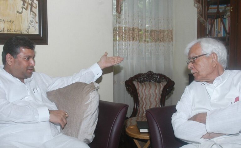 Sundeep Bhutoria with former minister and author Kunwar Natwar Singh in Kolkata