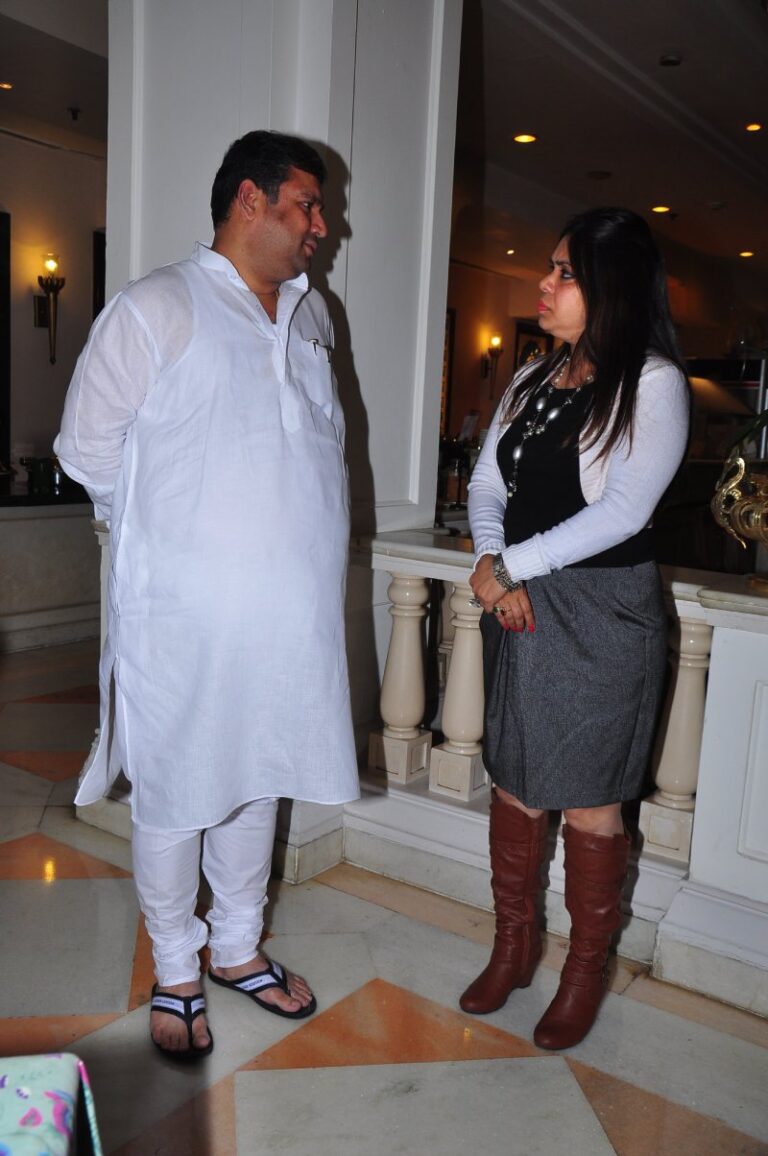 Sundeep Bhutoria with Sangeeta Juneja at a meeting of Rajasthan Forum iat the ITC Rajputana, Jaipur.jpeg0391