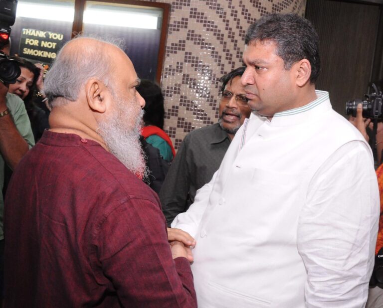 Sundeep Bhutoria with Shuvaprasanna at the screening of the film Shuva and Me at Nandan, directed by Goutam Ghose