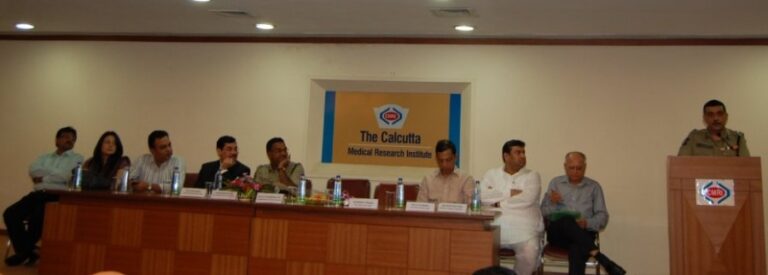 Sundeep Bhutoria with R K Pachnanda, Kolkata Police Commissioner, at the CMRI Pronam program in Kolkata