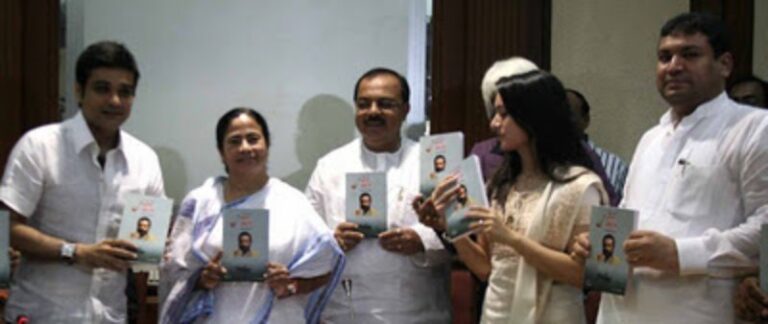 Sundeep Bhutoria with Chief Minister, Mamta Banerjee, Mayor Sovan Chattopadhyay, Prasenjit Chatterjee and Arpita Chatterjee