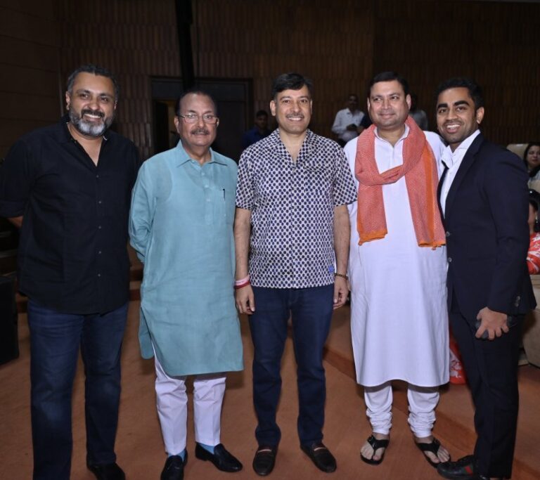 Sundeep Bhutoria with (L-R) Kunal Kuchhal, Rajiv Arora, Saurabh Kakkar and Ayush Periwal