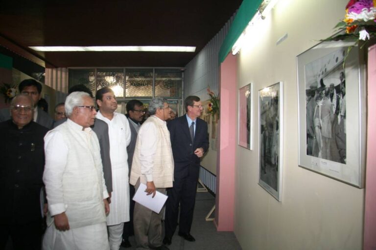 Sundeep Bhutoria attending an exhibition of Cuban leader, Fidel Castro's pictures, with the Chief Minister of West Bengal, Buddhadeb Bhattacharya, Sitaram Yechuri and Cuban Ambassador in India at Nandan, Kolkata