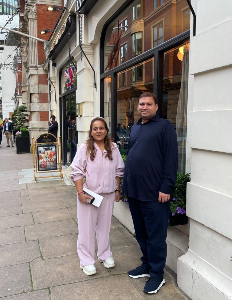 Sundeep Bhutoria with Ritu Chhabria, Ehsaas woman of London