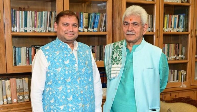 Sundeep Bhutoria with Hon'ble Manoj Sinha ji, the Lieutenant Governor of Jammu & Kashmir, in Srinagar.