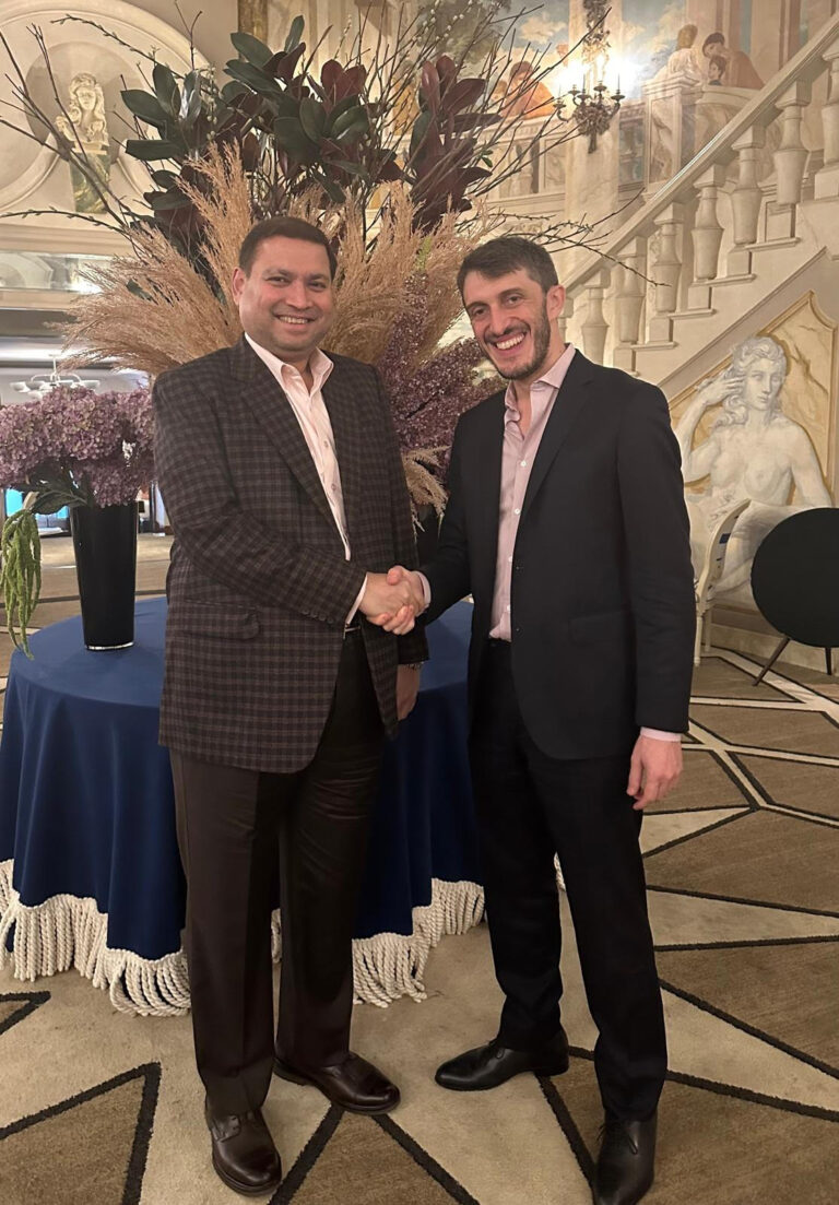 Sundeep Bhutoria with Aziel Goulandris, Secretary-General of WFUNA