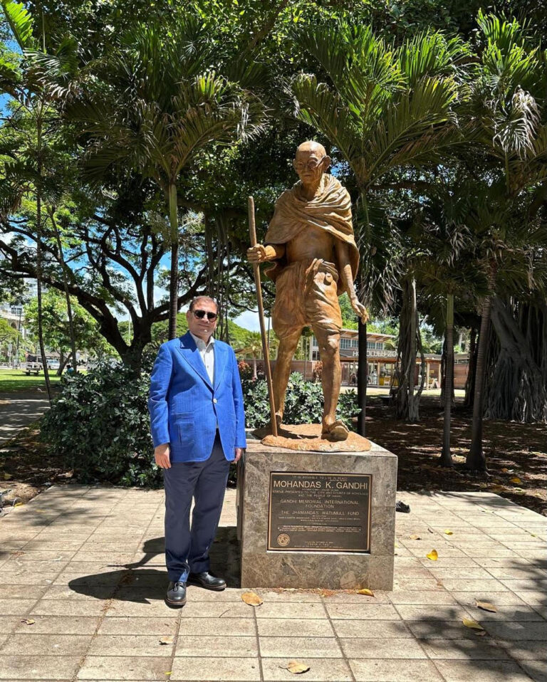 Sundeep Bhutoria in front of Gandhiji’s statue at Honolulu, Hawaii