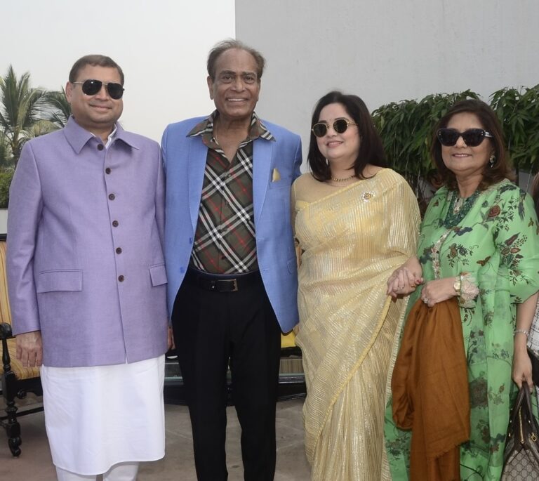 Sundeep Bhutoria with (L-R) Dr Pronab Dasgupta, Arpita Ganguly and Iti Dasgupta