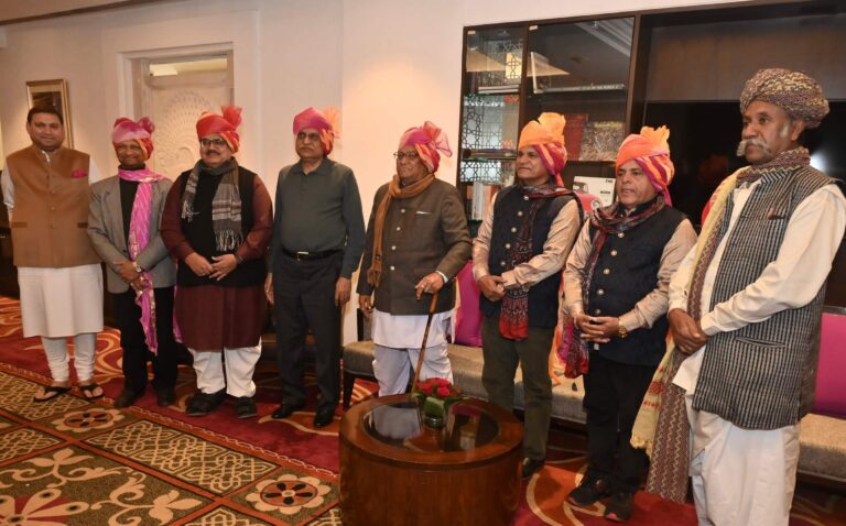 Sundeep Bhutoria with (L-R) Padma Shree Tilak Gitai, Padma Shree Shakir Ali, H.M. Bangur, Padma Shree Janki Lal Bhand Padma Shree Gani Mohammad, Padma Shree Ali Mohammad and Padma Shree Anwar Khan