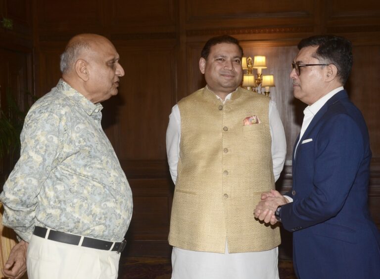 Sundeep Bhutoria with industrialist and chairman of the bengal - Hari Mohan Bangur and Rupak Barua, CEO of Woodlands Hospital