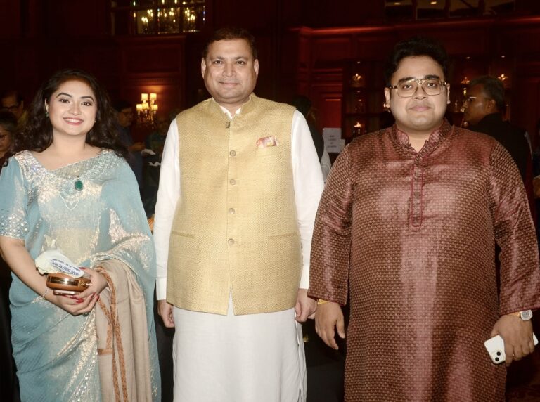 Sundeep Bhutoria with Indrayudh Majumdar and his wife Bhanupriya