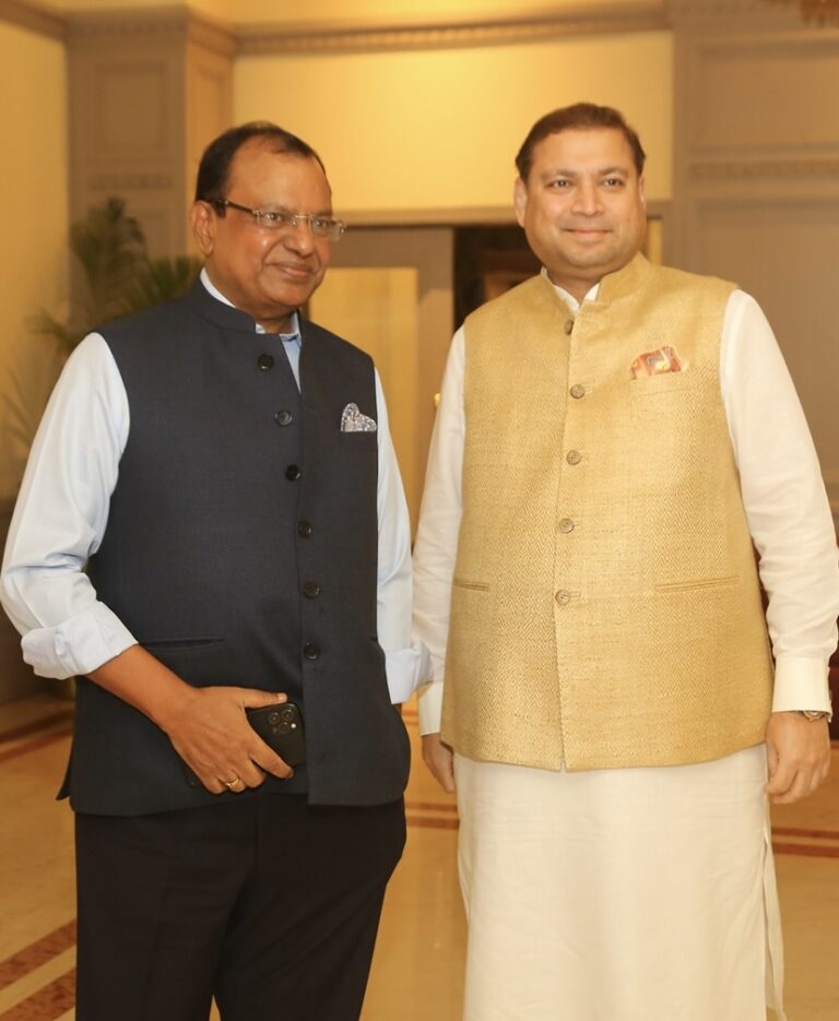 Sundeep Bhutoria with Padma Shri recipient Sajjan Bhajanka