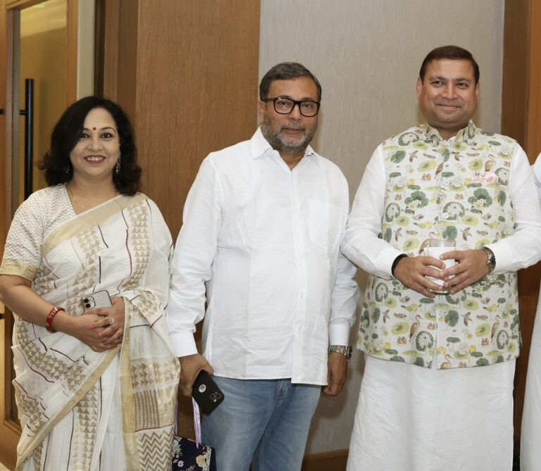 Sundeep Bhutoria with Vandana Singh and Anant Vijay
