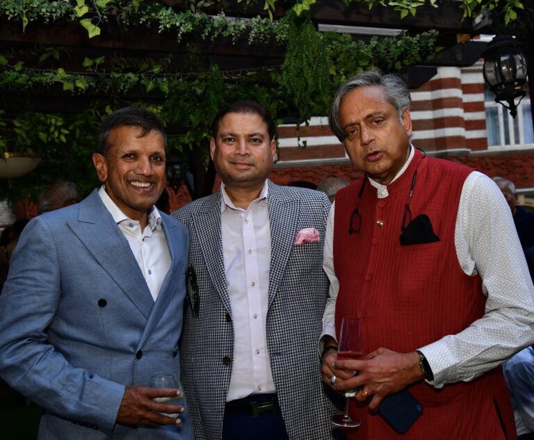 Sundeep Bhutoria with Manoj Badale and Dr Shashi Tharoor