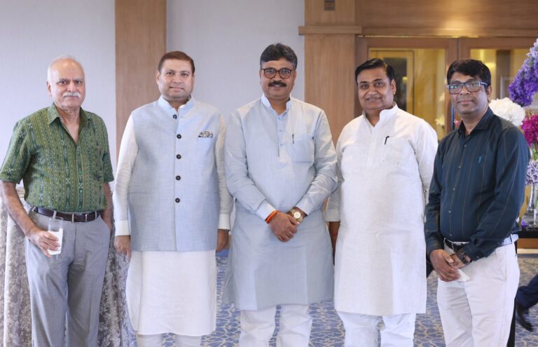 Sundeep Bhutoria with (L-R) Anil Anand Tika Ram Jully, Govind Singh Dotasra and Narendra Nath Mishra