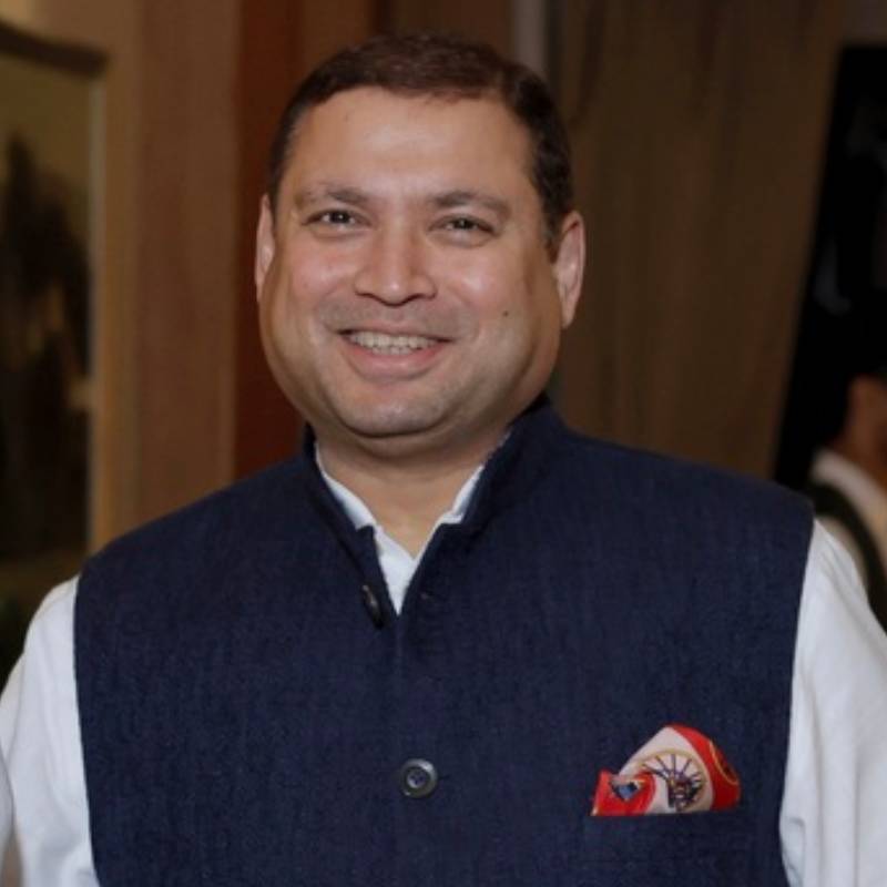 get-together-over-dinner-in-delhi-cat