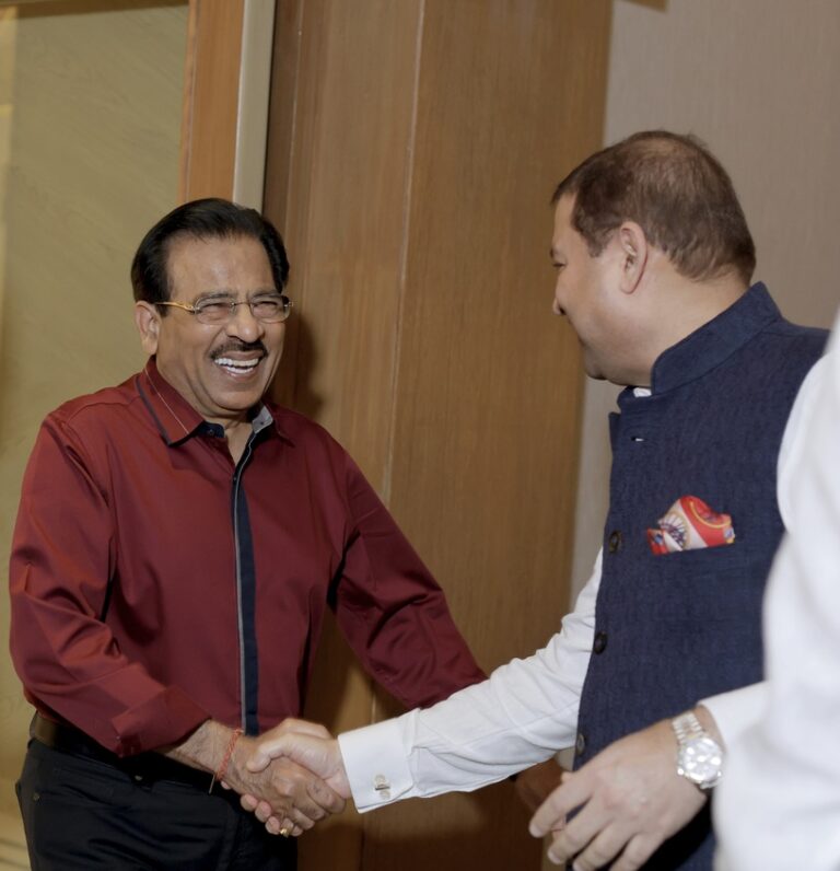 Sundeep Bhutoria with Ghanshyam Sarda