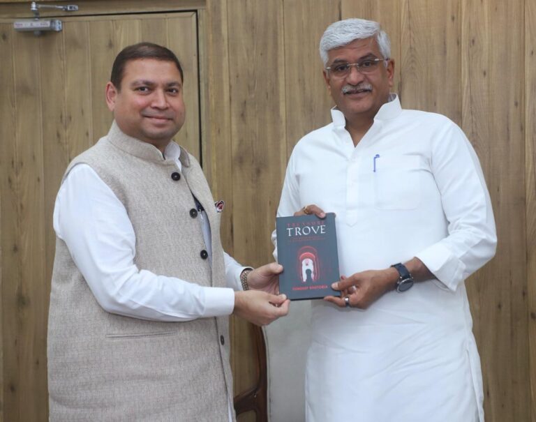 Sundeep Bhutoria with Gajendra Singh Shekhawat, Hon’ble Minister of Culture