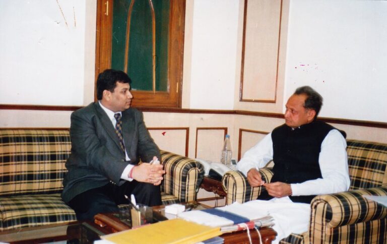 Sundeep Bhutoria with Ashok Gehlot