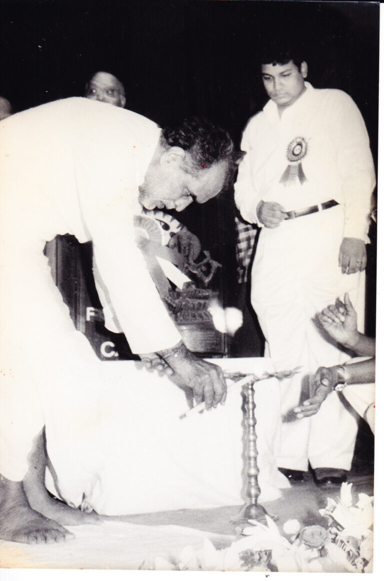 sundeep-bhutoria-with-former-prime-minister-of-india-chandra-shekhar