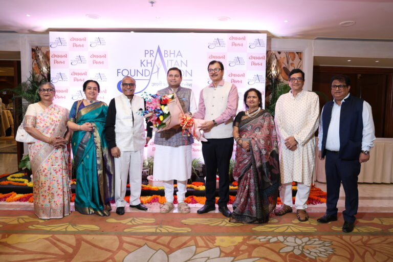 Sundeep Bhutoria with Pramod Narang, AK Singh, Saurav Mitra, Sanjiban Deb Roy along with their spouses