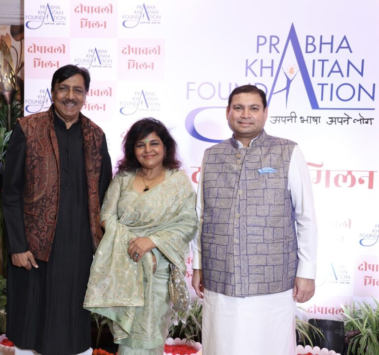 Sundeep Bhutoria with Shahid Siddiqui, along with his wife
