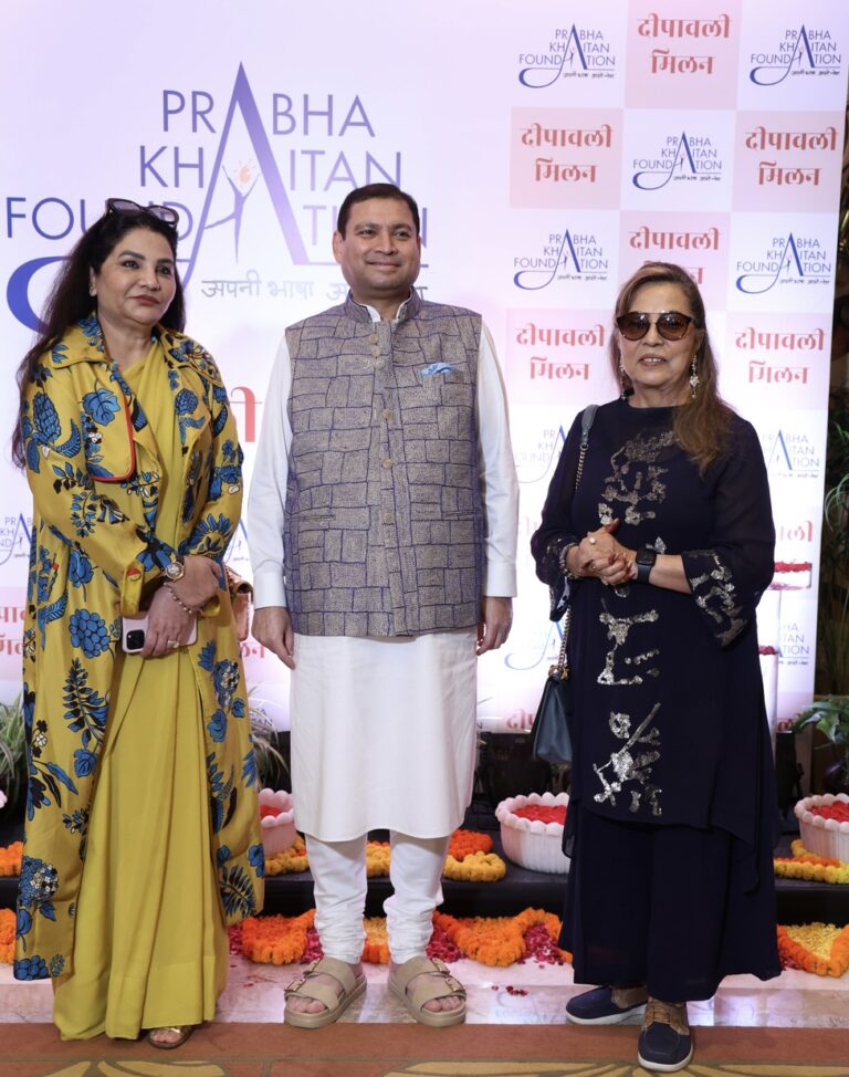 Sundeep Bhutoria with Sunita Shekhawat and Kulsum Malik