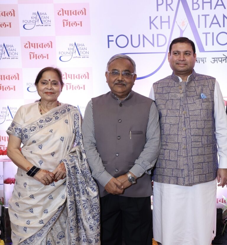 Sundeep Bhutoria with Vinod Agnihotri along with his wife