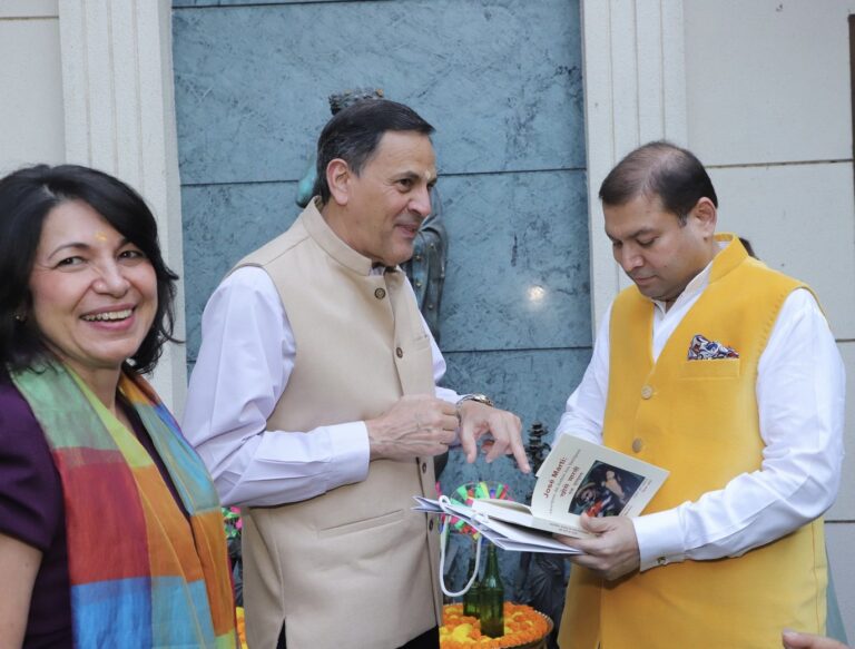Sundeep Bhutoria with the Ambassador of Cuba to India Juan Carlos Marsan Aguilera along with his wife Dr Maily Diaz Perez