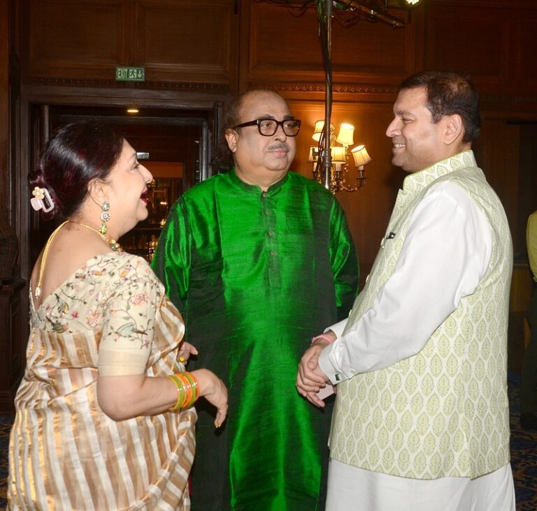 Sundeep Bhutoria with Pt Tejendra Majumdar and Manasi Majumder