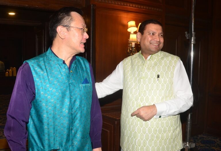 Sundeep Bhutoria with Kevin Goh, Deputy Consul General of Australia in Kolkata