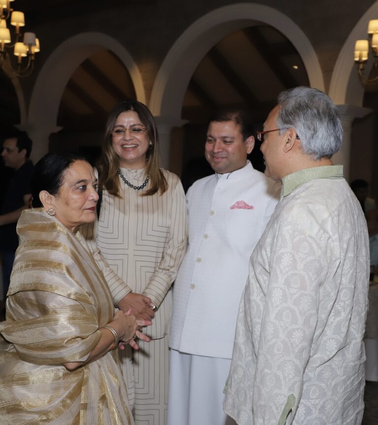 Sundeep Bhutoria with Karuna Goenka, Dimple and Mohinder Varma