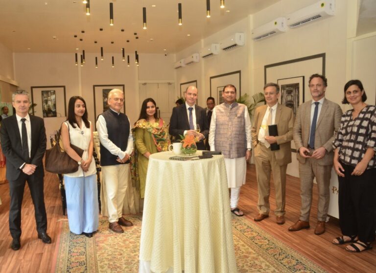 Sundeep Bhutoria with the French delegation